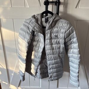 Mountain Hardware Puffer jacket